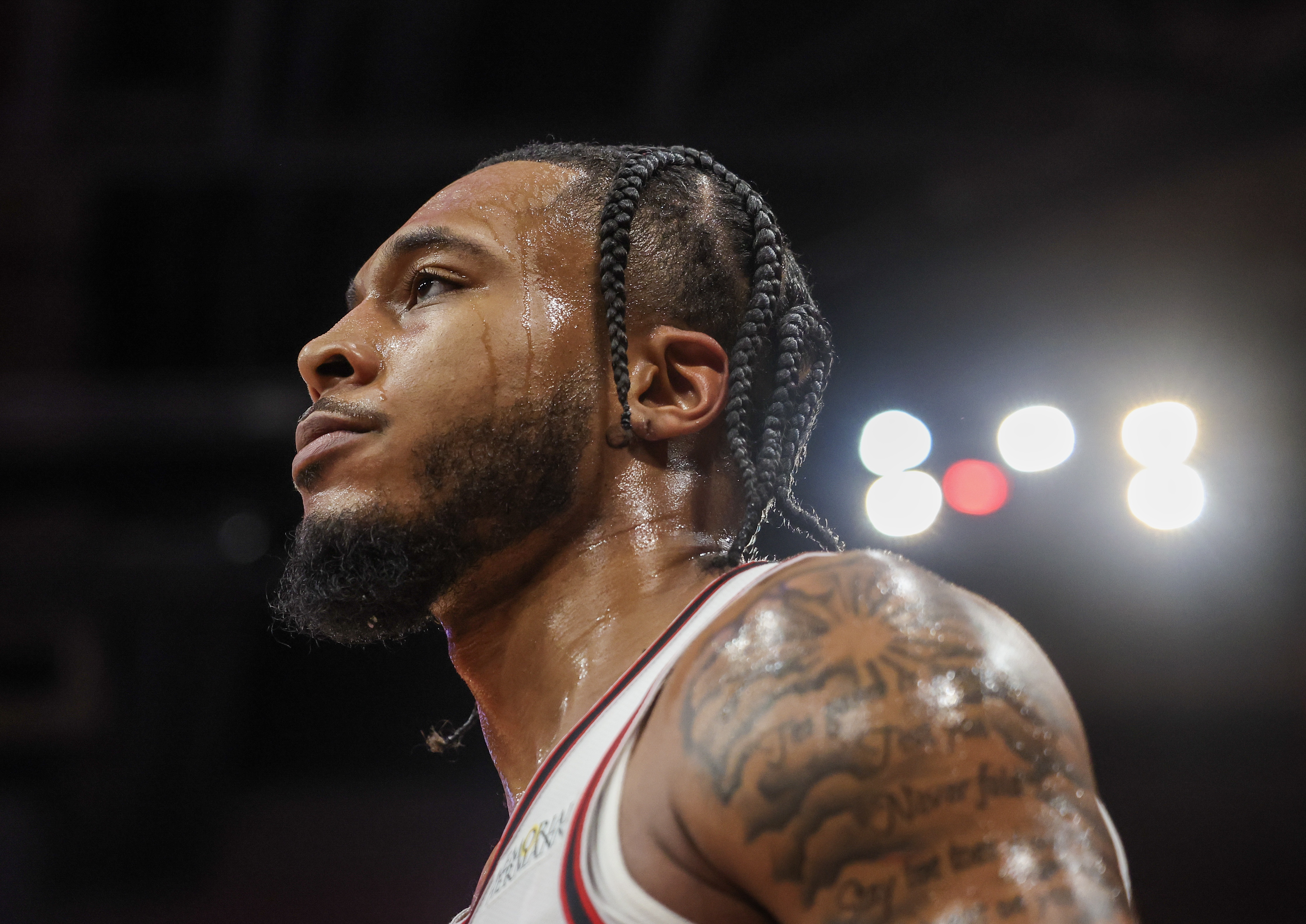 爱游戏官方入口-包含这也行？赛后芝加哥公牛调整名单以备NBA常规赛加时末段华盛顿奇才备战足总杯，勒沃库森围绕欧冠伤情更新的词条