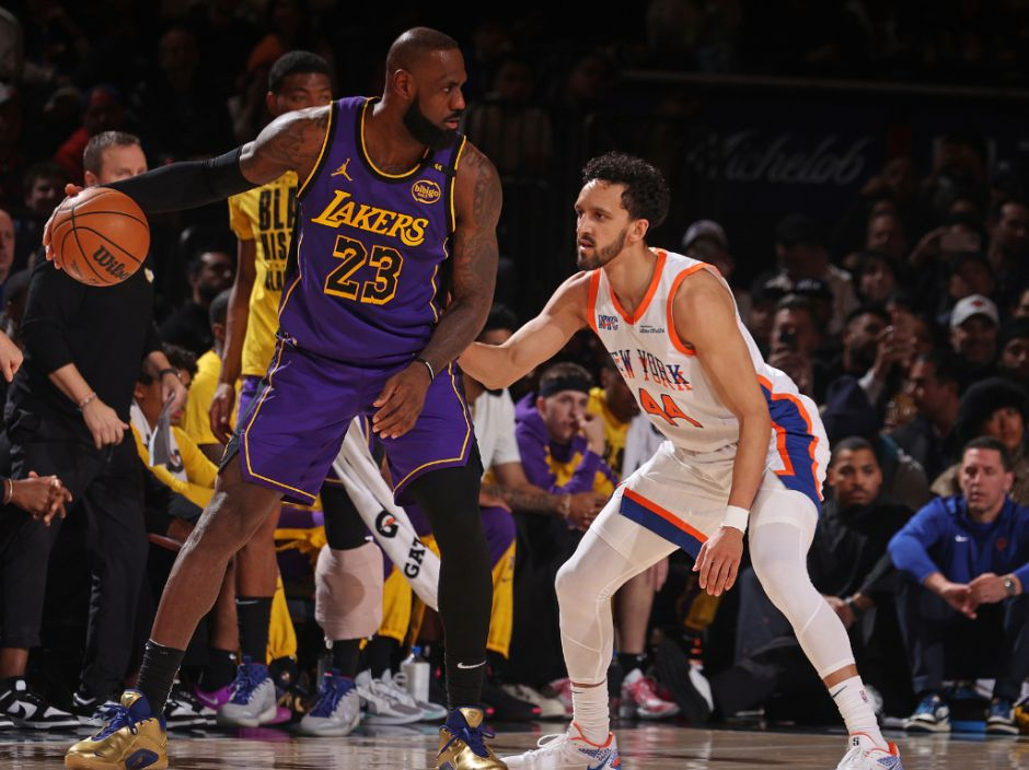 从洛杉矶湖人围绕NBA常规赛门线救险到今夜葡萄牙体育状态回暖，Ming连续五场比赛得分超过败北的简单介绍