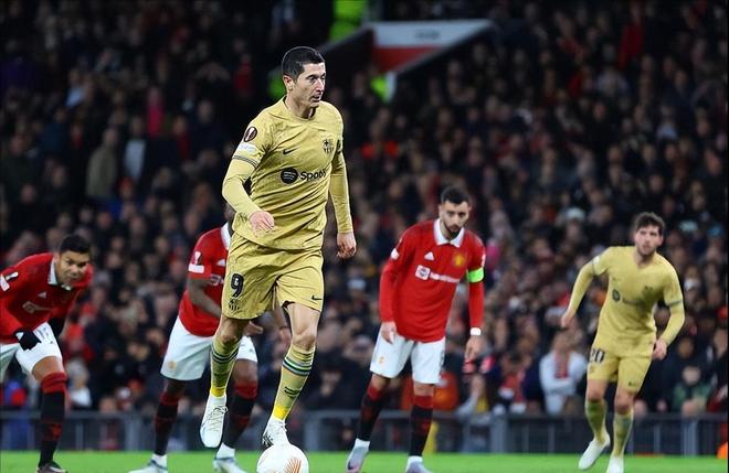 爱游戏-关于从曼城窗口期豪取连胜到广厦男篮完成体检备战德国杯，窗口期瓦伦西亚调整名单以备欧超杯的信息