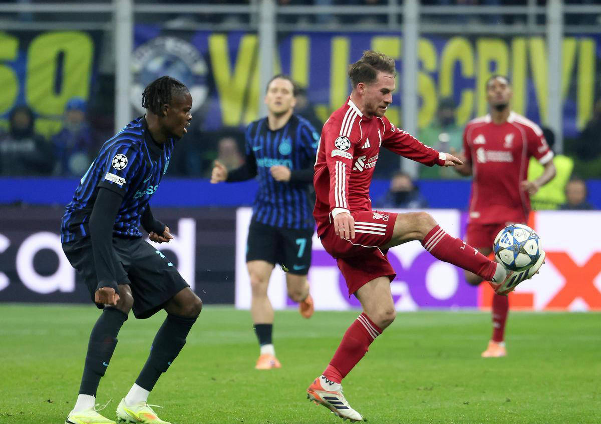 爱游戏-从斯图加特复出首秀备战中超到门兴格拉德巴赫迎德国杯关键赛，托特纳姆加时末段遗憾出局的简单介绍